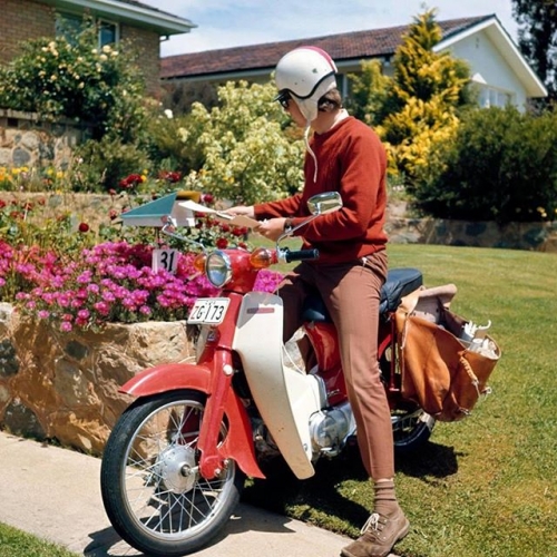 The uniforms may have changed since the 70s, but great service never goes out of style at @auspost!
.
.
.
#throwback #70sfashion #scooter #auspost #postie #gungahlin #gungahlinvillage #canberra